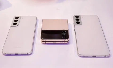 Nhiều mẫu flagship Samsung thế hệ cũ xả hàng, giảm giá mạnh