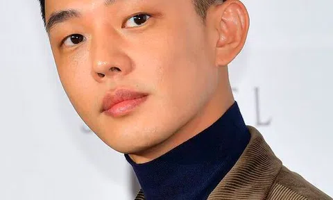 Cảnh sát khám nhà Yoo Ah In
