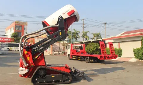 Cận cảnh “siêu” robot chữa cháy tại tỉnh Bình Dương