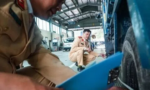 “Giải cứu” ách tắc đăng kiểm: Thêm hơn 100 CSGT hỗ trợ Hà Nội và TP.HCM