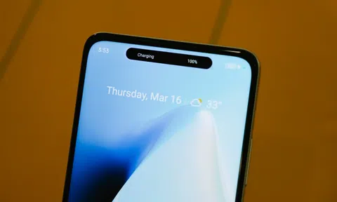 Mẫu điện thoại Android có 'đảo động'