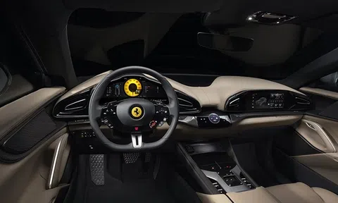 Chỉ thay nút bấm mà hết 235 triệu đồng, chủ nhân Ferrari vội vàng bán xe