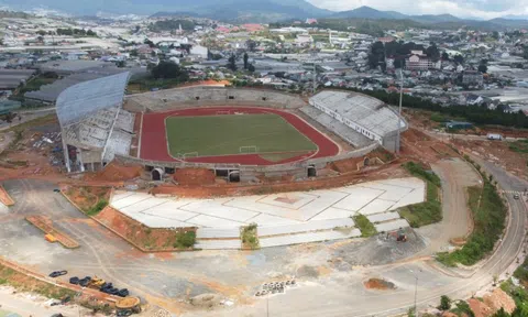Lâm Đồng: Cắt hợp đồng nhà thầu thi công "rùa bò" sân vận động Đà Lạt