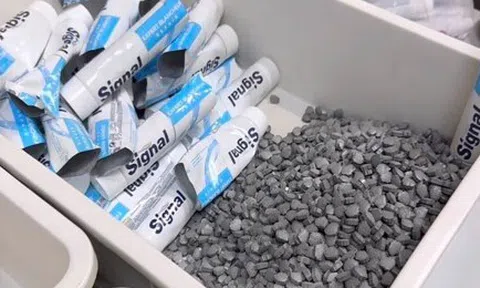 Trả tự do cho 4 tiếp viên hàng không