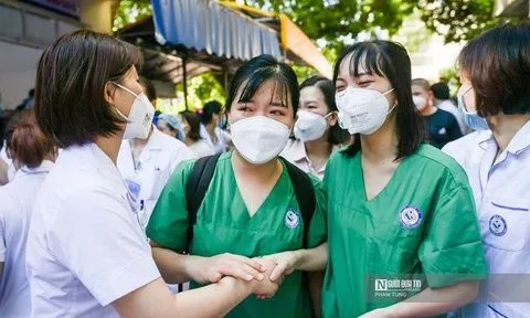 Bộ Y tế nêu giải pháp giữ chân nhân lực y tế khu vực công