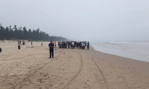 3 học sinh lớp 7 đuối nước thương tâm khi tắm biển