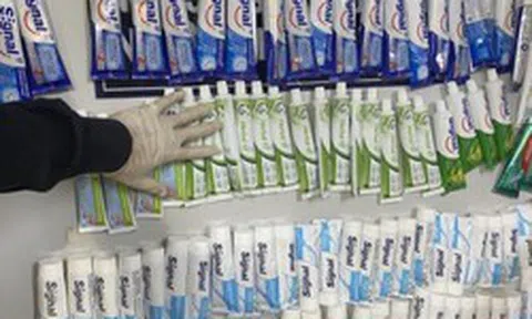 Bộ Công an: Không nên xách đồ hộ người lạ ở sân bay khi chưa biết rõ về hành lý