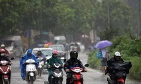 Miền Bắc tiếp tục mưa lớn, Nam Bộ nắng nóng