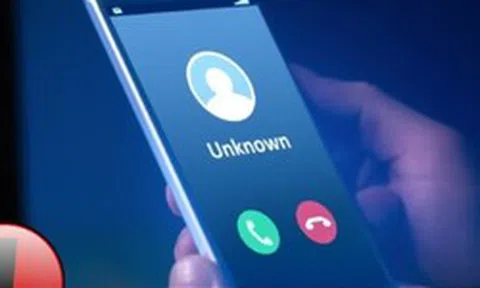 Hà Tĩnh: Hiệu trưởng bị lừa gần 1 tỷ đồng sau khi nghe cuộc gọi giả mạo công an