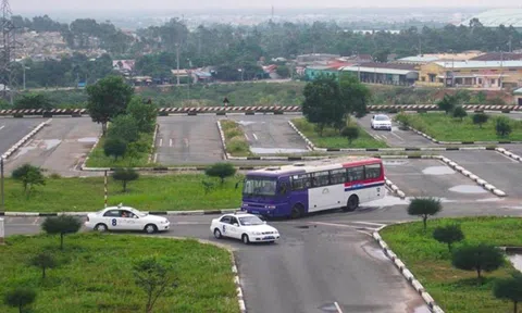 Tại sao 33 giấy phép xe tập lái ở Tp.Đà Nẵng bị thu hồi?