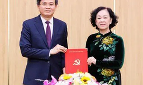 Tổng Biên tập Tạp chí Cộng sản làm Bí thư Tỉnh ủy Ninh Bình