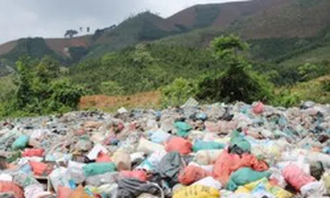 Lò đốt rác vừa vận hành hơn 1 năm đã phải đóng cửa vì “bức thở” người dân