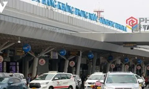 Thu phí taxi vào sân bay: “Trăm dâu lại đổ đầu” hành khách