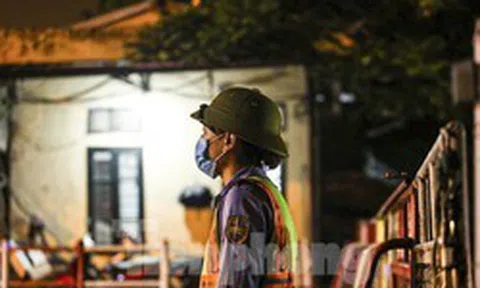 'Đêm trắng' với nữ nhân viên gác tàu tại trạm gác Linh Đàm