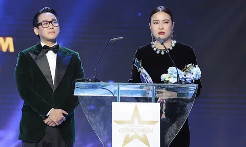 Hoàng Thùy Linh khóc khi nhận giải Cống Hiến