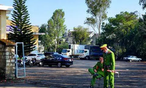 Công an đang phong tỏa, kiểm tra trung tâm đăng kiểm xe cơ giới ở Đà Lạt