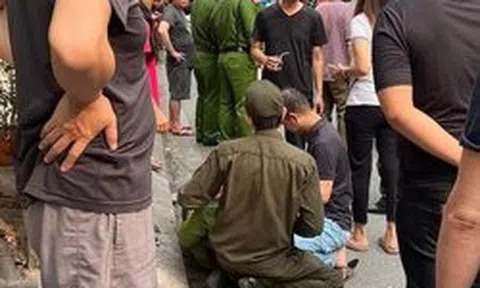 Hà Nội: Truy tìm tài xế ô tô hất văng cán bộ Công an trên phố Hạ Đình