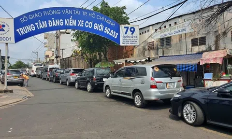 Đăng kiểm ô tô tại Tp.HCM: Vẫn căng thẳng, ùn ứ kéo dài