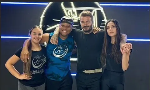 Vợ chồng Victoria Beckham tập nhảy salsa