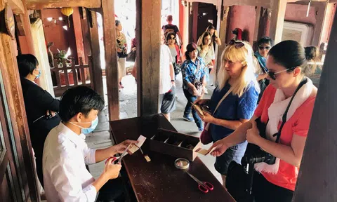 Hội An chưa bán vé phân luồng du khách vào phố cổ từ ngày 15-5