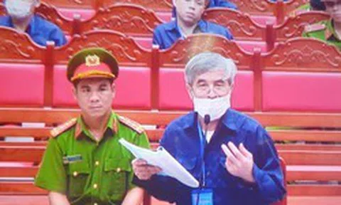 Ông trùm trong vụ buôn lậu 200 triệu lít xăng được đề nghị giảm án