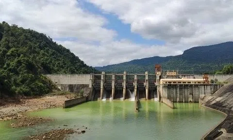 Quảng Nam chủ trương khai thác du lịch lòng hồ thủy điện Sông Bung 5