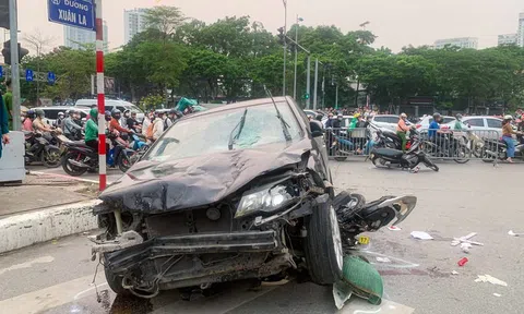 Vụ xe ôtô tông hàng chục xe máy: Bảo hiểm tạm ứng 250 triệu đồng để khắc phục