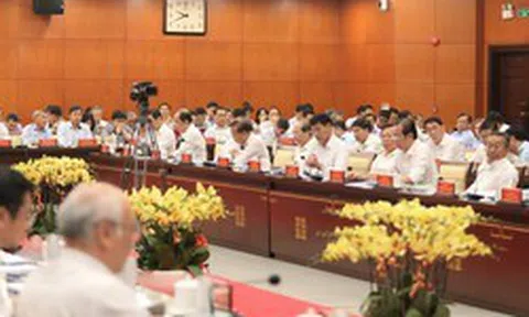 TPHCM tinh giản 10% biên chế viên chức hưởng lương ngân sách