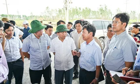 Bộ GTVT kiểm tra tiến độ thi công cao tốc Vĩnh Hảo-Phan Thiết và Phan Thiết-Dầu Giây