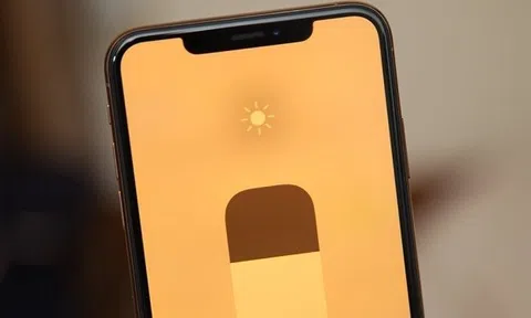 Thử cài đặt này để đỡ bị đau mắt khi dùng iPhone trước lúc ngủ