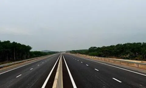 Cao tốc Phan Thiết - Dầu Giây trước ngày về đích