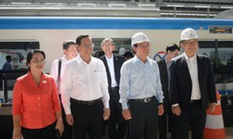 Bí thư Thành ủy TPHCM giám sát metro số 1, dự án chống ngập nghìn tỷ