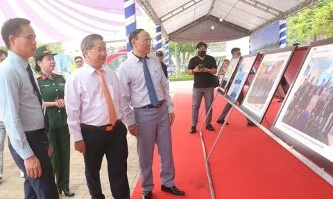 Trưng bày ảnh "Luật gia Việt Nam với biển đảo quê hương": Hoạt động nhiều ý nghĩa