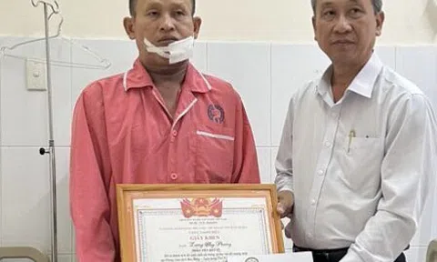 Vụ cướp ngân hàng ở Bình Dương: Bảo vệ được khen thưởng