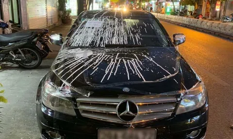 Vì sao người ta mặc nhiên coi vỉa hè là 'của nhà mình'?