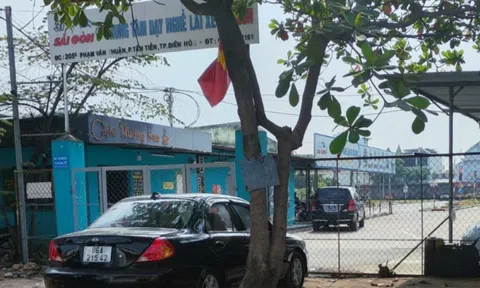 NÓNG: Công an khám xét tại Trung tâm dạy nghề lái xe Sài Gòn