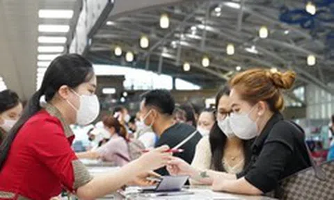 Sân bay Tân Sơn Nhất chuẩn bị đón lượng khách 'khủng' trong dịp nghỉ lễ 30/4