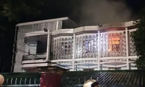Cháy trụ sở Phòng Giáo dục huyện Trà Bồng (Quảng Ngãi) thiêu rụi nhiều tài liệu