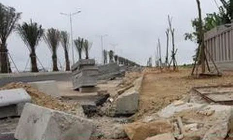 Cảnh ngổn ngang ở dự án đường gần 345 tỷ vừa đội vốn lại chậm tiến độ ở Huế