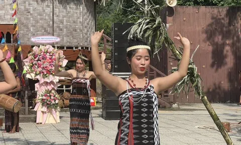 Đà Nẵng: Khám phá văn hóa của người dân Cơ Tu tại lễ hội dịp 30/4