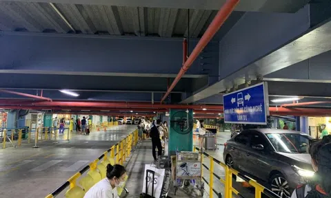 Sở GTVT "điểm mặt” Cảng HKQT Tân Sơn Nhất vụ tự điều chỉnh, phân luồng giao thông
