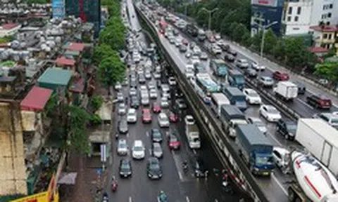 Ngày đầu nghỉ lễ, giao thông ở Hà Nội ra sao?