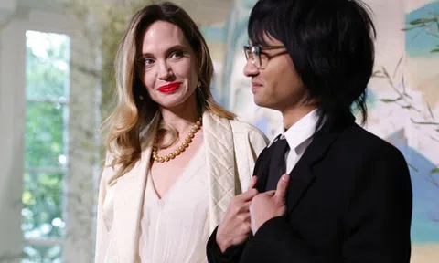 Mẹ con Angelina Jolie dự quốc yến tại Nhà Trắng