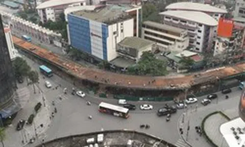 Cầu vượt chữ C nút giao Chùa Bộc dự kiến thông xe ngày 25/6/2023