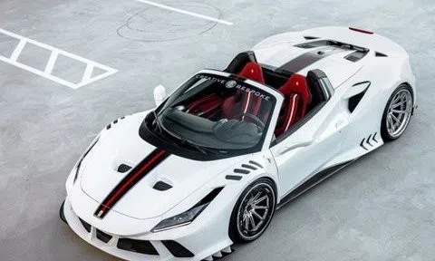 Cận cảnh Ferrari F8 Spider độ Bespoke Carbon độc nhất thế giới
