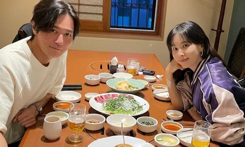 Vợ chồng Jang Dong Gun kỷ niệm ngày cưới