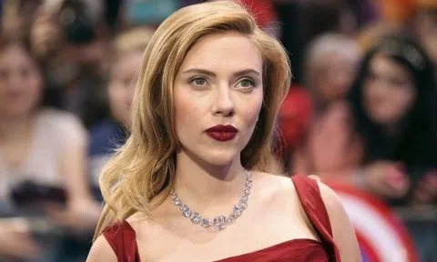 Scarlett Johansson suy sụp khi mất vai trong 'Gravity'