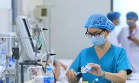 Phụ cấp độc hại của cán bộ, viên chức y tế tăng ra sao từ 1/7 này?