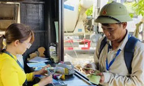 Hội An bán 4.500 vé tham quan phố cổ trong ngày đầu không "bỏ lọt" khách đoàn