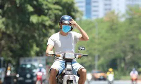 Miền Bắc, miền Trung nắng nóng gay gắt, có nơi trên 40 độ